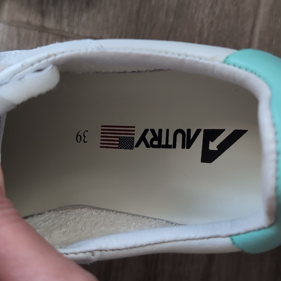 NIB Autry Dallas sneakers - Picture 11 of 15